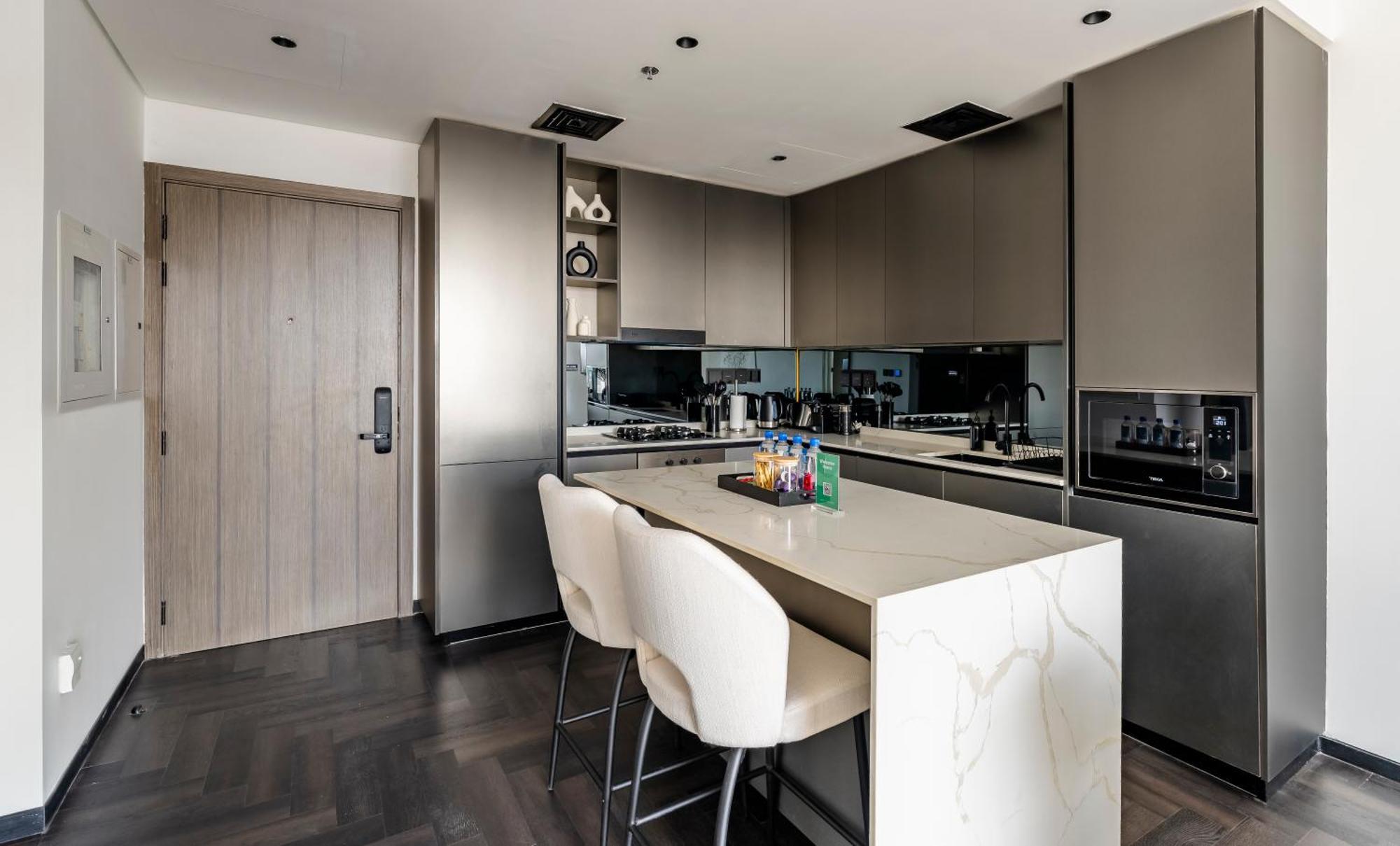 Stylish 1br With Skyline & Burj Khalifa View Apartment Dubai